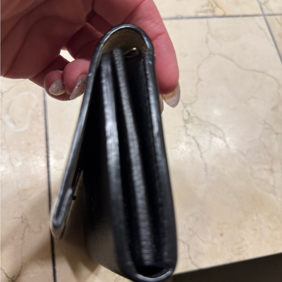 Louis Vuitton Beige and Black Wallet - Picture 5 of 6